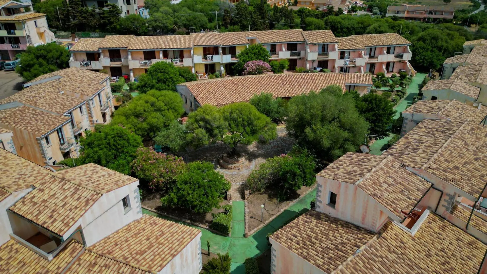 Aparthotel Il Borgo Di Badesi Italia