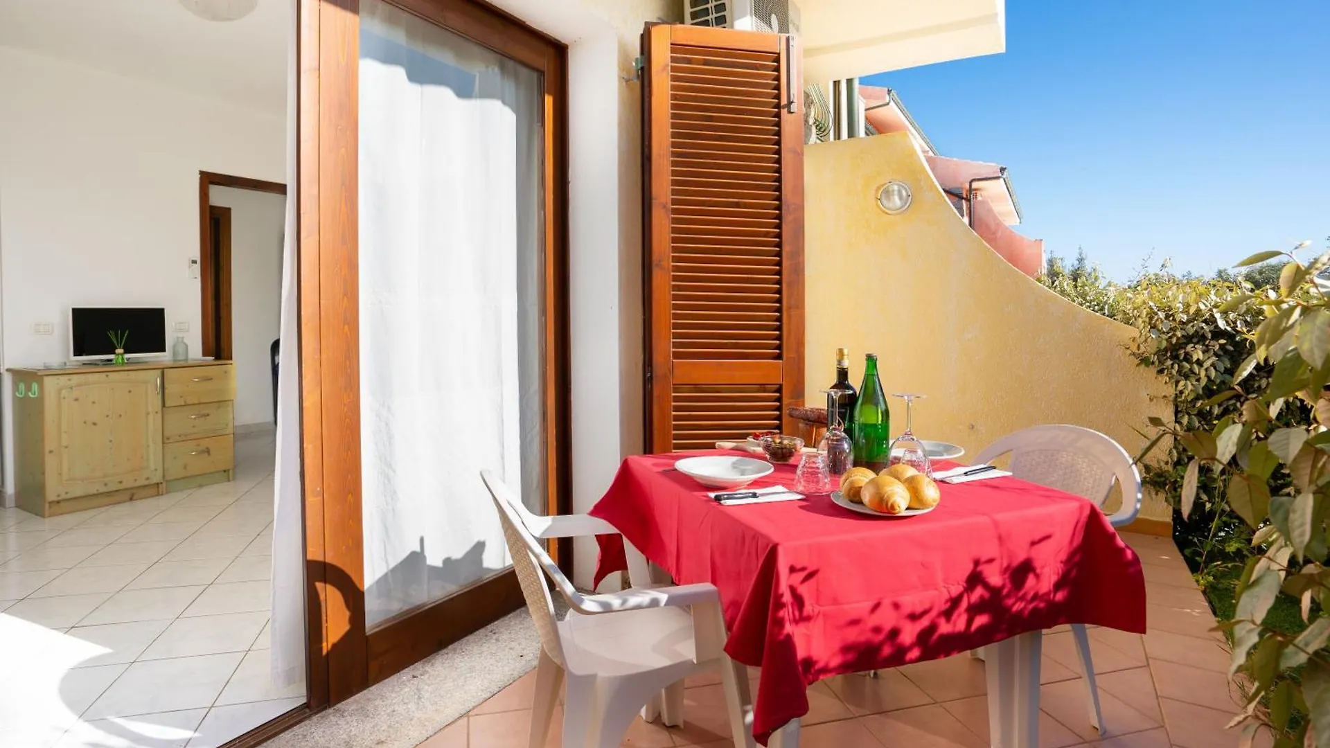 Il Borgo Di Badesi Apart otel 0*,