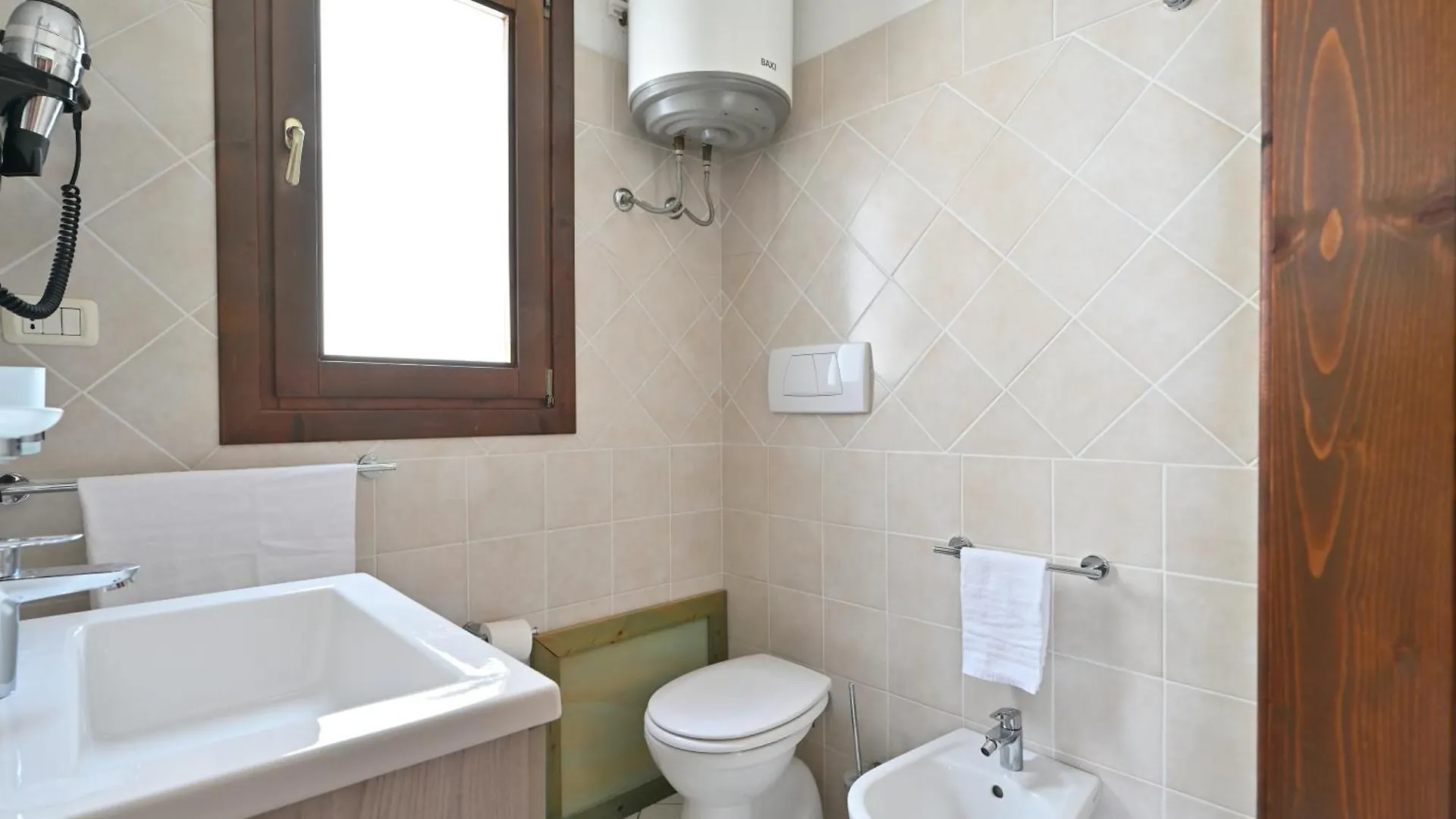 Il Borgo Di Badesi Apart otel İtalya